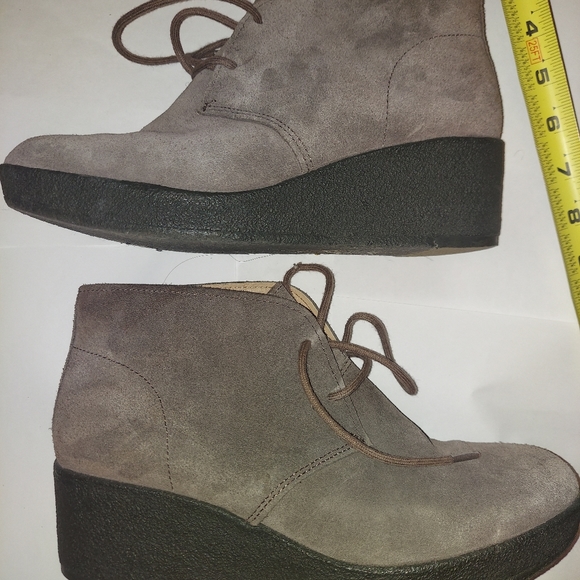 CLARK'S Originals Athie Terra  Dark Suede Ankle Boots- 8.5 - Picture 10 of 16
